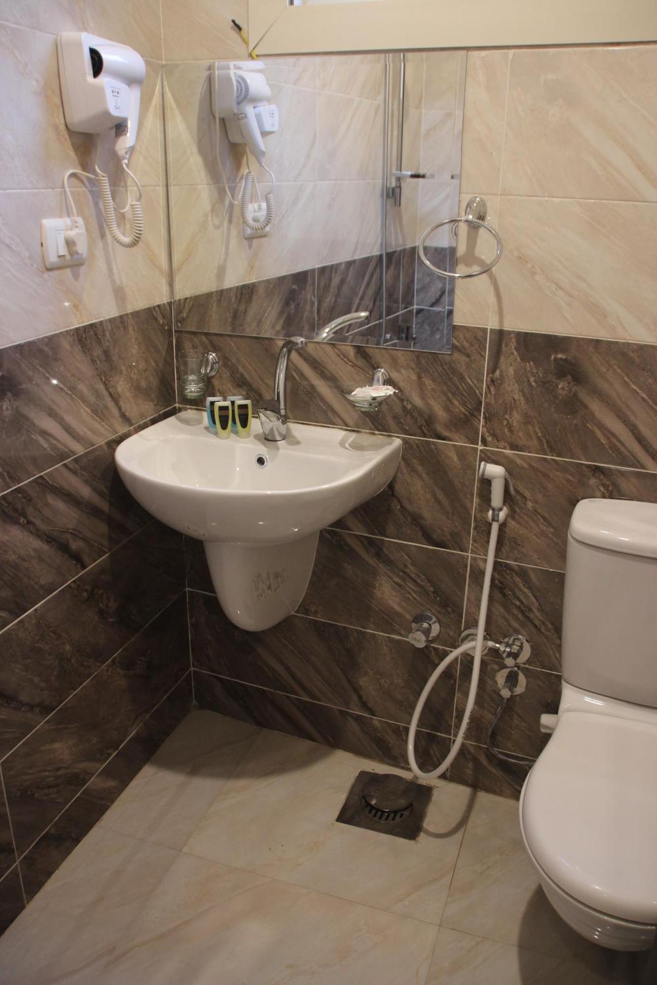 Farida Pyramids Boutique Hotel Kafrat al Jabal Exterior photo